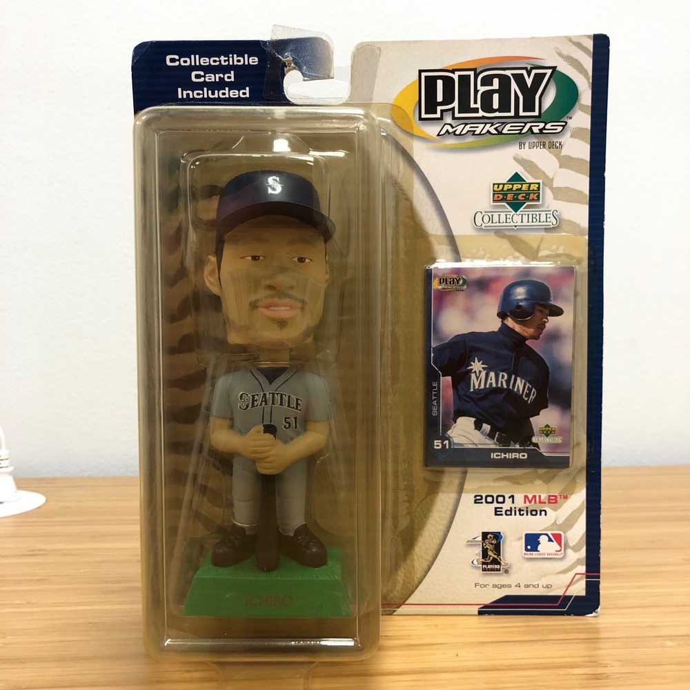 Upper Deck PlayMakers Ichiro Suzuki Figure 2001 MLB Seattle Mariners 51 Card
